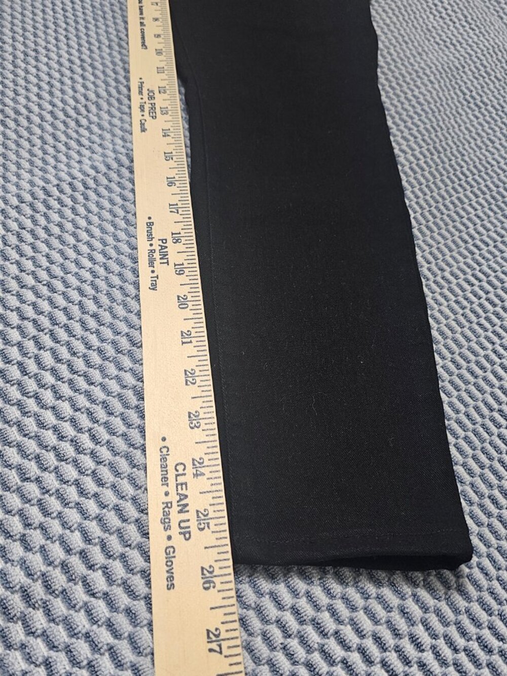Old Navy Black Super Skinny Pull-On Pants Comfort Elastic Waist - Size 6 Short - Picture 6 of 7